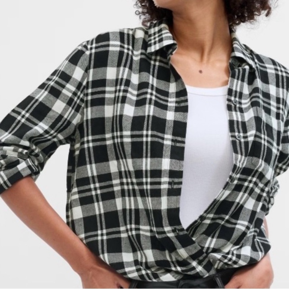 GAP Black & White Plaid Button-Down Shirt | Size XL